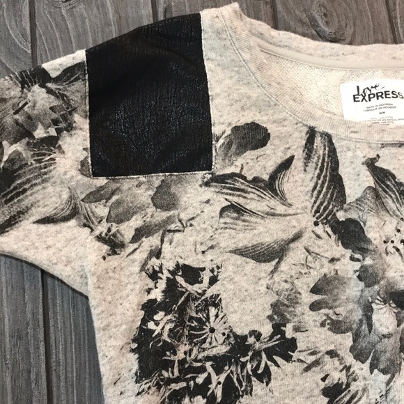 3/4 Sleeve Floral Print Cozy Embellished Sweater - Picture 3 of 8